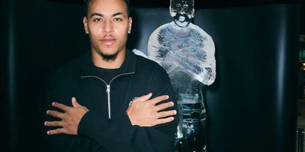 天博体育app-维拉“寒王”，已进化成英超新型前腰代表