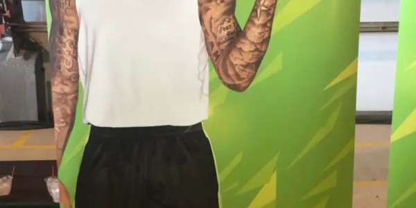 天博百家乐-以赛亚-托马斯Ins分享旧照：梦回2016，改变我一生的一年